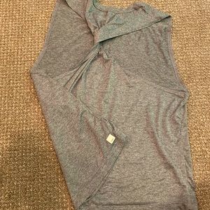 Vuori grey twist back tank size large
